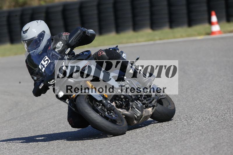 Archiv-2025/49 26.08.2025 Cornu Master School ADR/blau-bleu/45